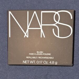NARS Refillable Blush Compact in Black